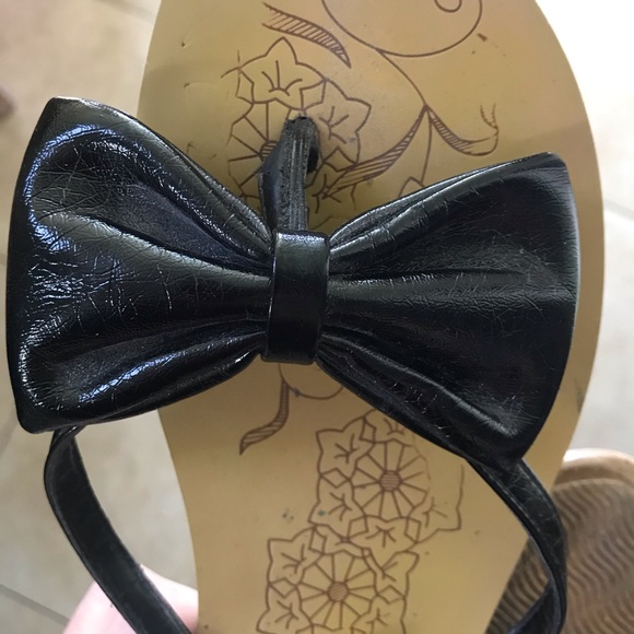 Steve Madden flip-flop large bow sandals - Picture 2 of 4